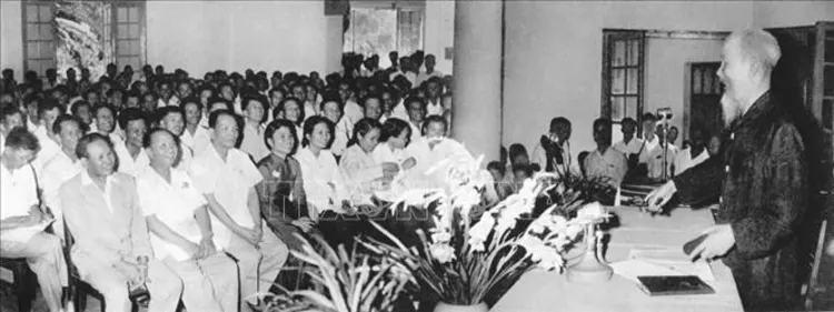 Hồ Chí Minh: Người thầy vĩ đại của người làm báo Cách mạng Việt Nam - ảnh 12