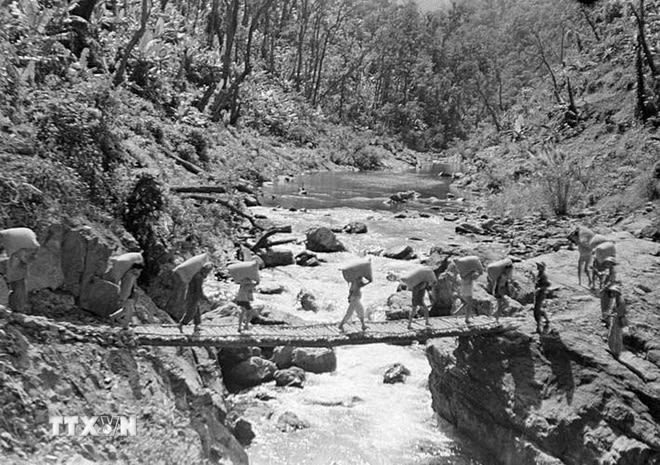 La ruta marítima Ho Chi Minh y el sendero Truong Son: dos vías estratégicas