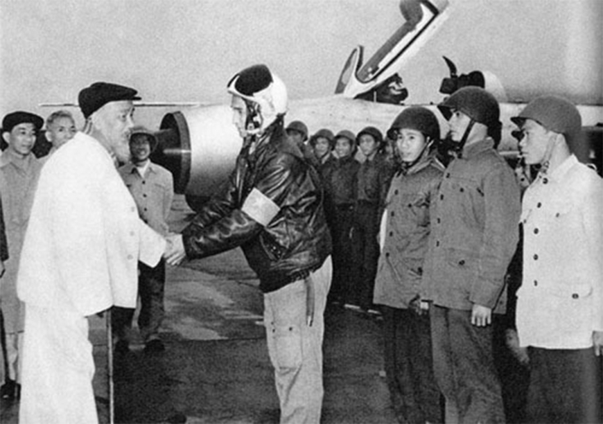 22-10-1963: Ngày truyền thống Quân chủng Phòng không – Không quân