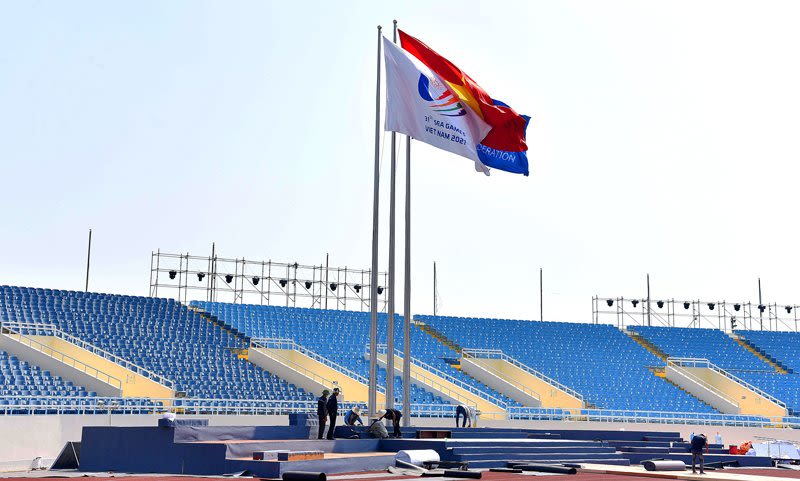 各相关单位为在美亭国家体育场举行的第31届东运会开幕仪式做出充分准备。(图片来源:越南政府新闻网)